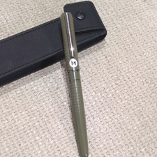 Stylo plume vert avec étui noir, 1 pièce, instrument d’écriture