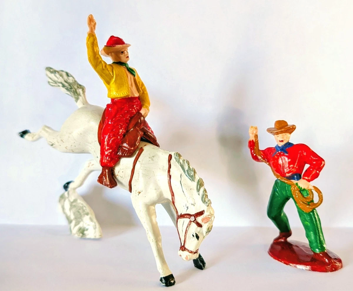 STARLUX / WESTERN Cow Boy Au Combat Sur Son Cheval EUR