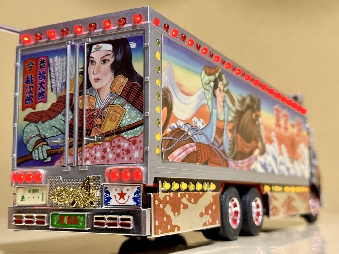 Truck Guy, One Man Momojiro Rc Radio Control Bandai Decotra Truck Guy, One Man Momojiro Rc Radio Control Bandai Decotra