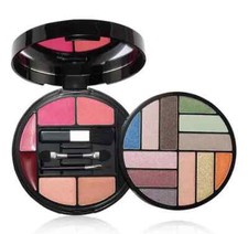 AVON Nesting Beauty Palette Compact Eye Lip Cheek Color W/Mirror -NEW SEALED