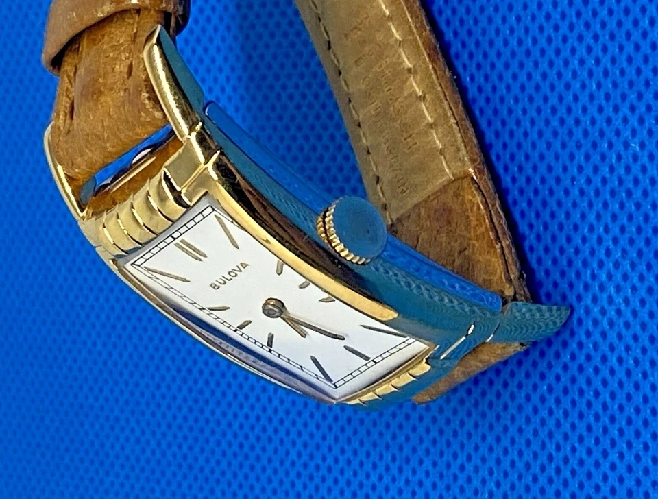 Oro amarillo plata años 70 PL. Reloj BULOVA LEDYS Hecho en EE. UU. 22.mm.-44.5mm. Foto 2 de 4