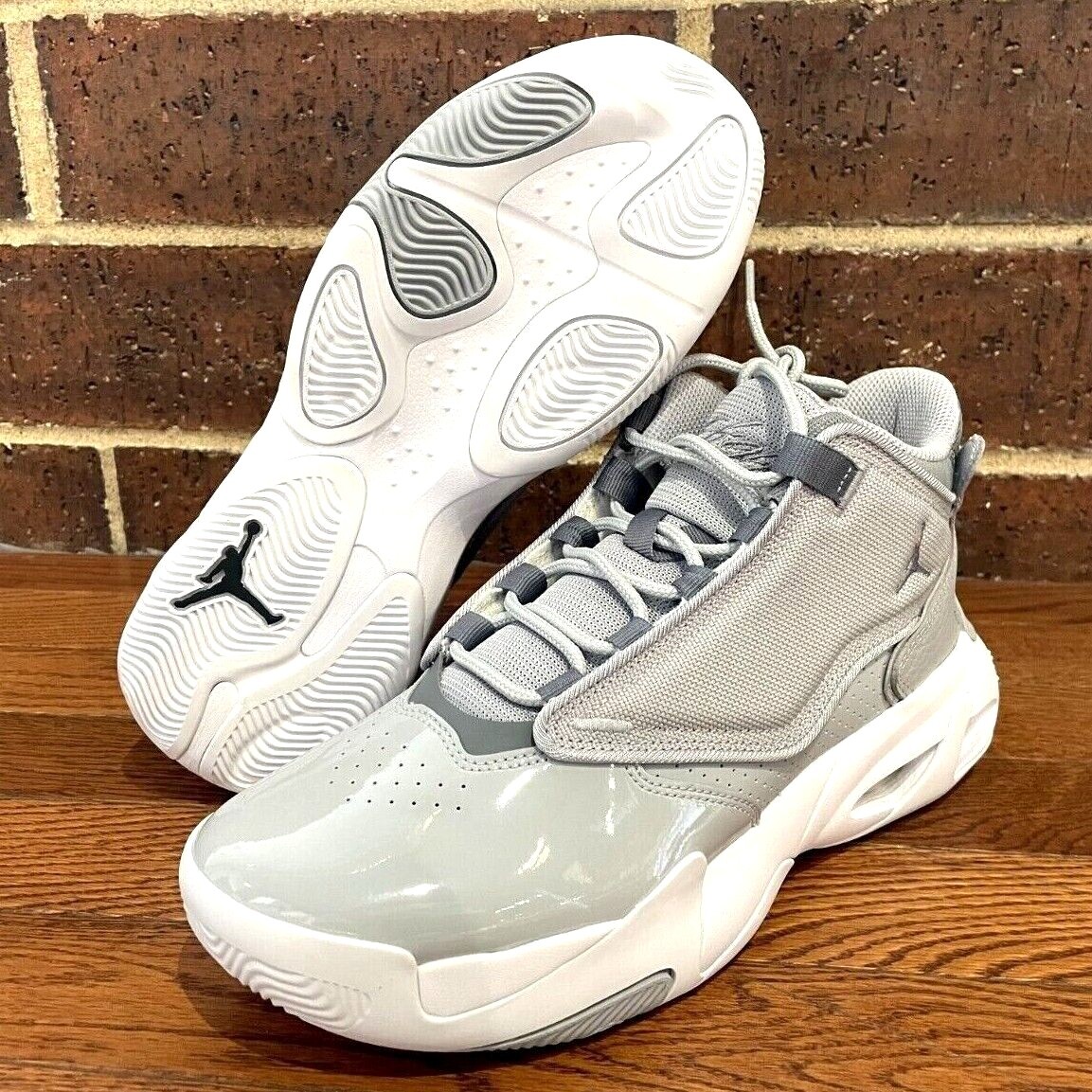 JORDAN MAX AURA 4 グレー/ホワイト 9.5 Jordan Max Aura 4 Cool Grey White Size Mens 9.5 | eBay