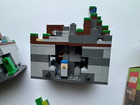 LEGO Minecraft: Minecraft Micro World: the Forest (21102) OPEN BOX