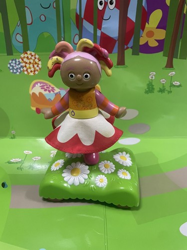 In The Night Garden Upsy Daisy Dancing,Spinning Moving Roll Along Toy RARE 2007 - Picture 7 of 24