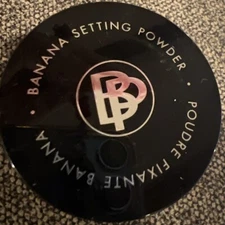 BellaPierre Banana Setting Powder In MEDIUM 4g/.14oz Full Size