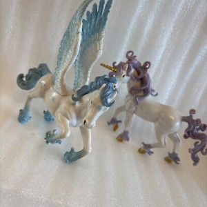 PEGASUS & UNICORN Fantasy Toy Figures By ELC White Blue Purple Fancy. 2.  (a5