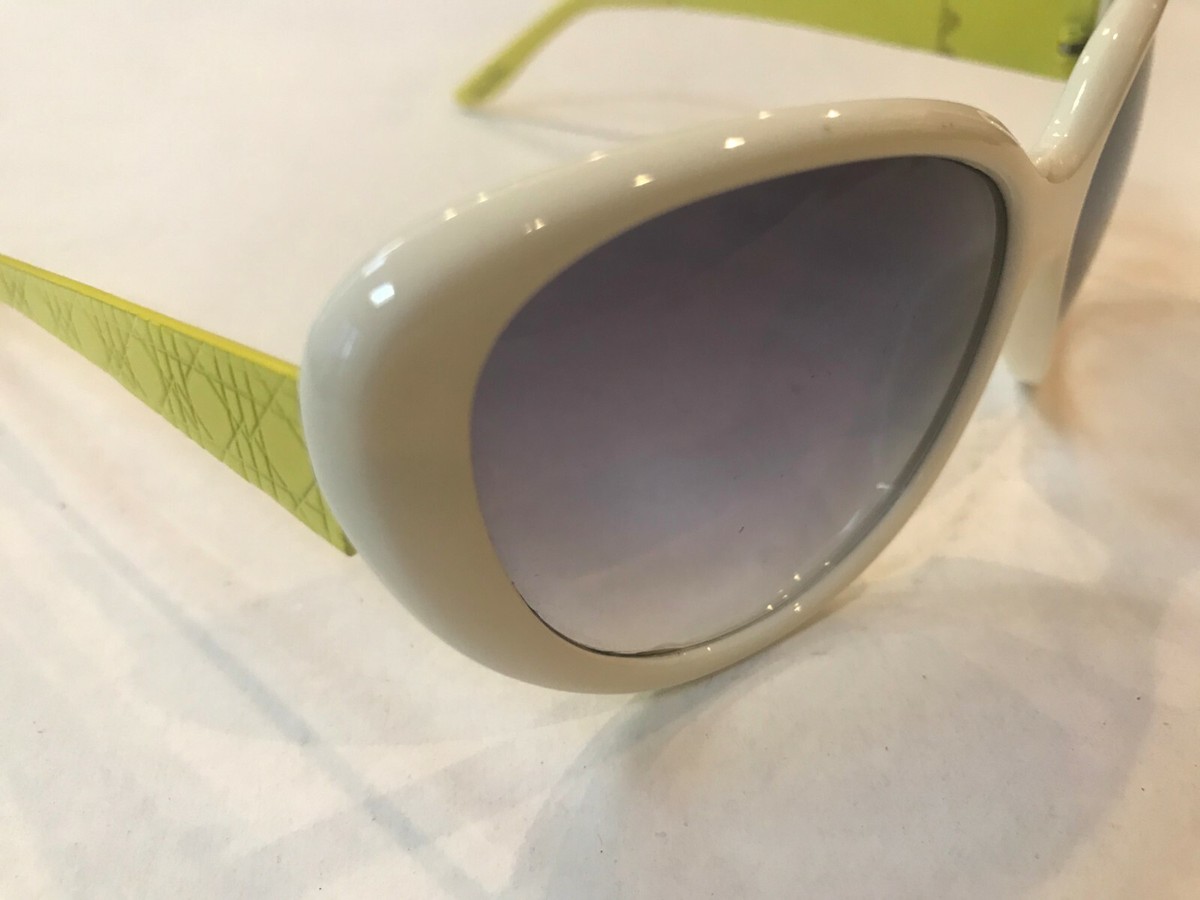 Vintage Candie\'s Cat Eye Sunglasses White and Yellow EUC Retro Framed Sunglasses Vintage Candie main image 3