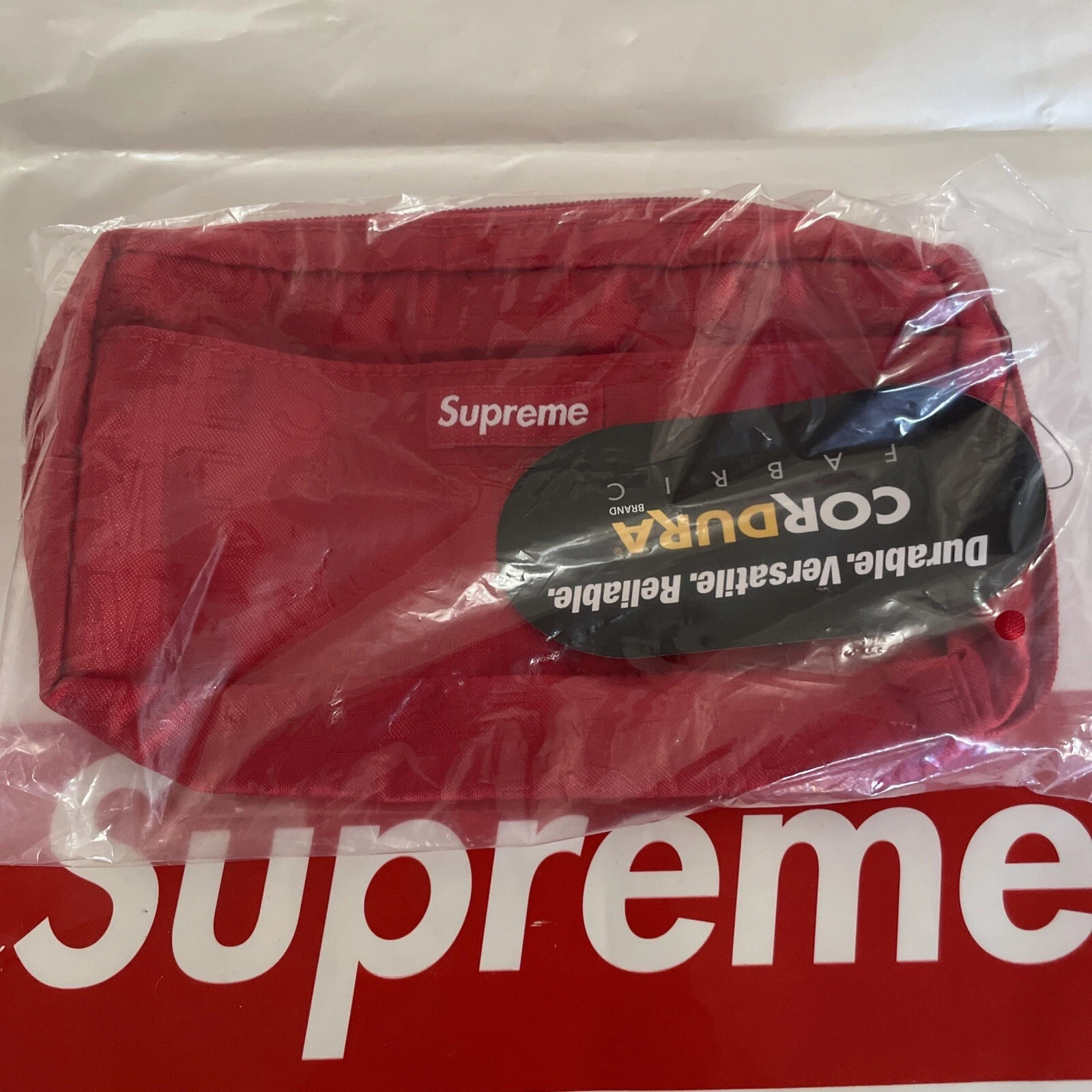 Supreme SS19 Organizer Pouch Red