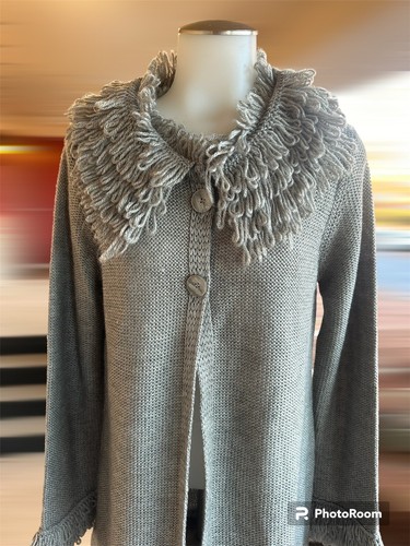 Madison Gray Knit 2-Button Sweater With Dramatic Neck And Wrist Sz L - Picture 2 of 6