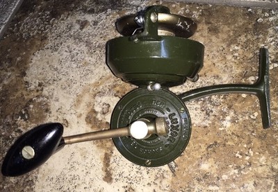 Vintage Luxor Spinning Fishing Reel France No.3L (A) Green - No Bail - For Parts