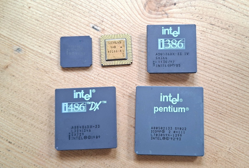 CPU collection 186 286 386 486 Pentium Intel vintage CPU GOLD QTY: 5