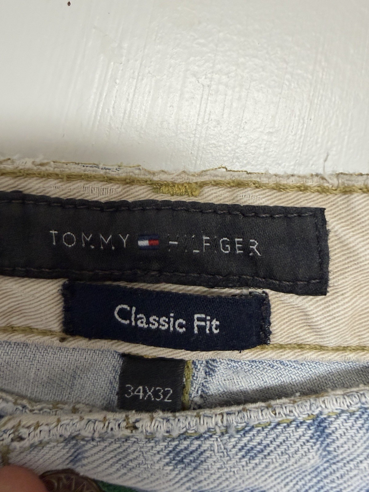 Vintage Tommy Hilfiger Jeans Men's 34x30” Classic Fit Baggy Light Wash Denim Y2K thumbnail 3