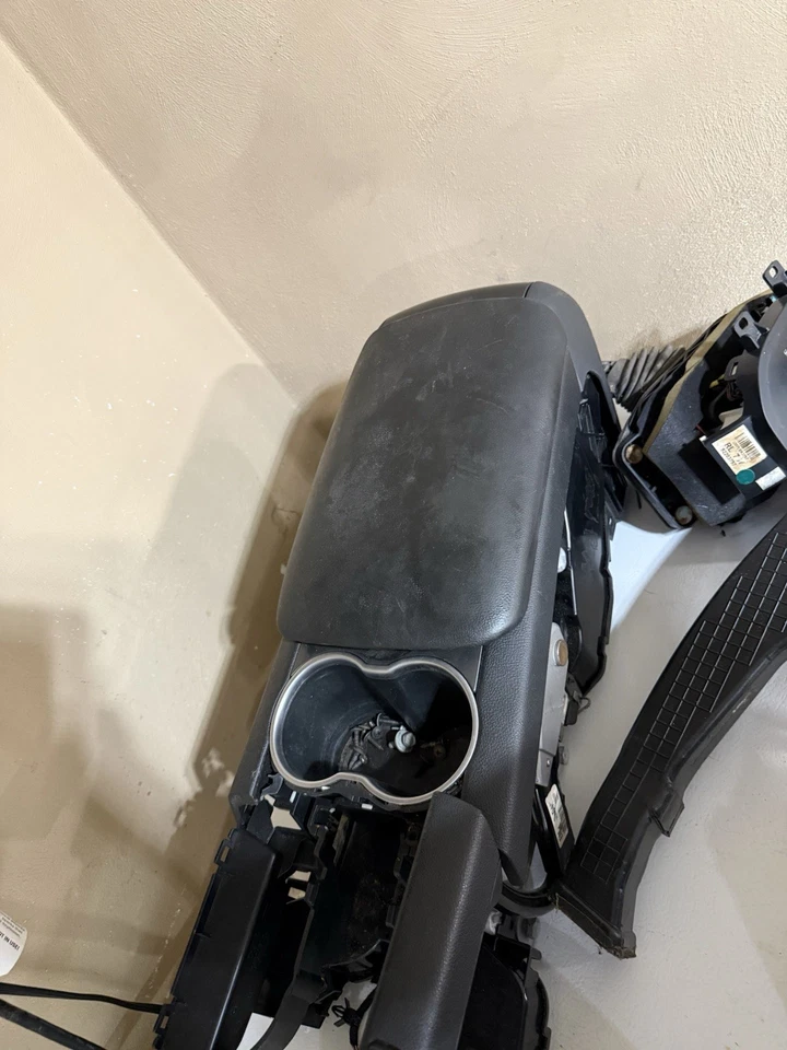 2008-09 Pontiac G8 Front Center Floor Console Base, Bare - OEM - Image 4 of 4