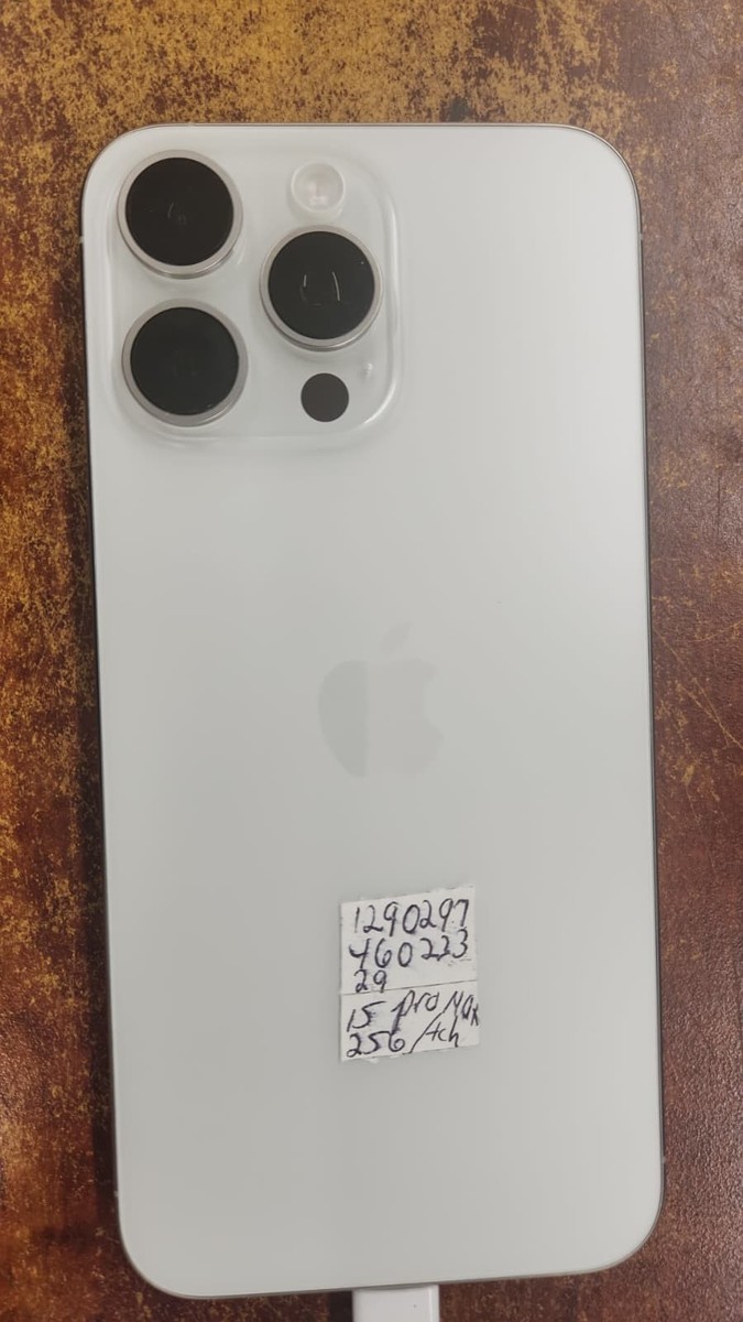 apple iPhone 15 Pro MAX 6.7