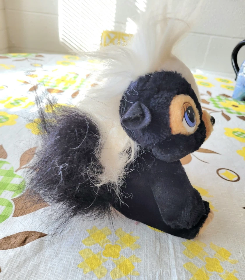 复古小鹿斑比花臭鼬毛绒沃尔特迪斯尼乐园世界 6.5 英寸 — 第 4/4 张图片