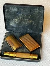 Antique Gillette 1930 Regent Set Razor W/Extra Blades. Great Condition. Complete