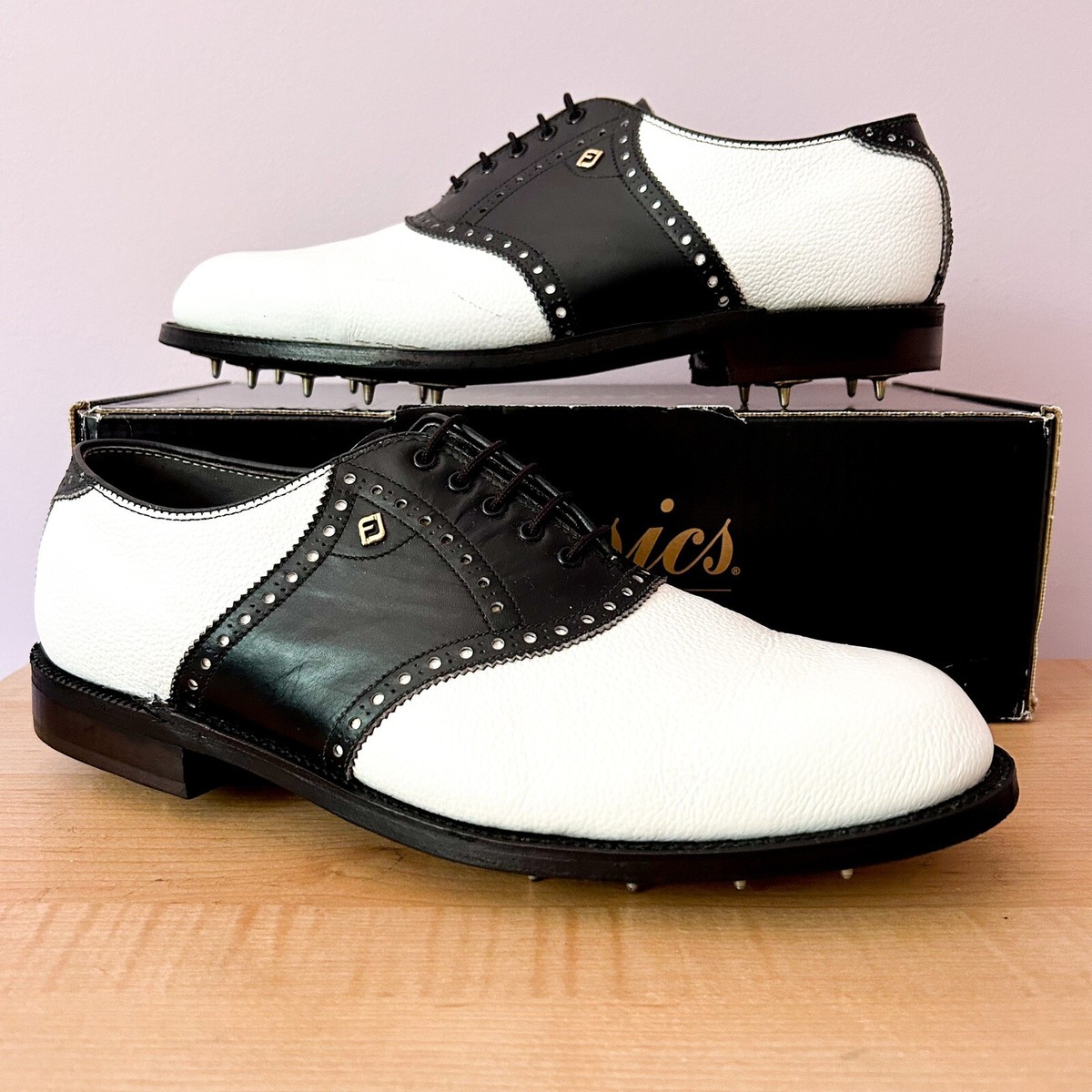VINTAGE FootJoy Classics White Leather / Black saddle golf shoes Men\'s US 10.5 A Pudhym | VINTAGE FootJoy Classics White Leather / White  main image 3