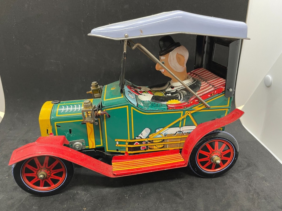 1960's Mystery Action Jalopy Tin Battery Operated Toy Car Yonezawa