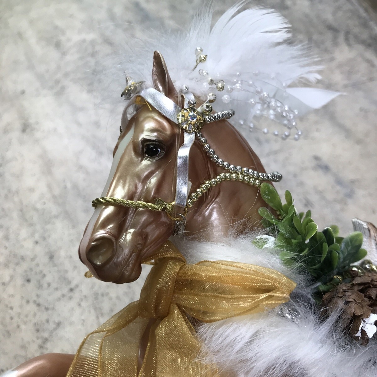 Breyer Winter Wonderland 2017 Holiday Horse - No Stand - Beautiful