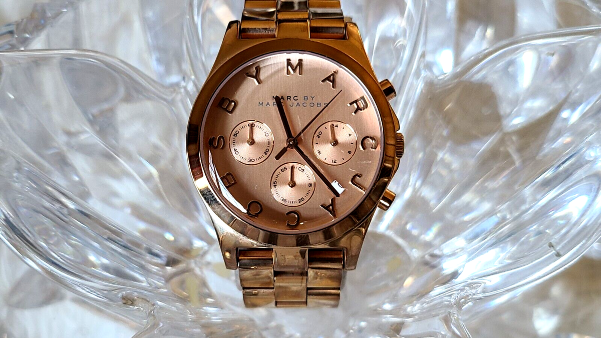 ?Marc Jacobs rose gold chronograph watch Watches of America | ? Marc Jacobs Watches for Her  main image 4