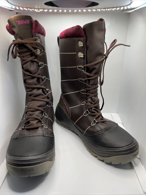 teva insulated boots