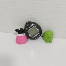 Tamagotchi Black Digital Pet Tested Works  2 Vinyl Figures Lot Retro Toys