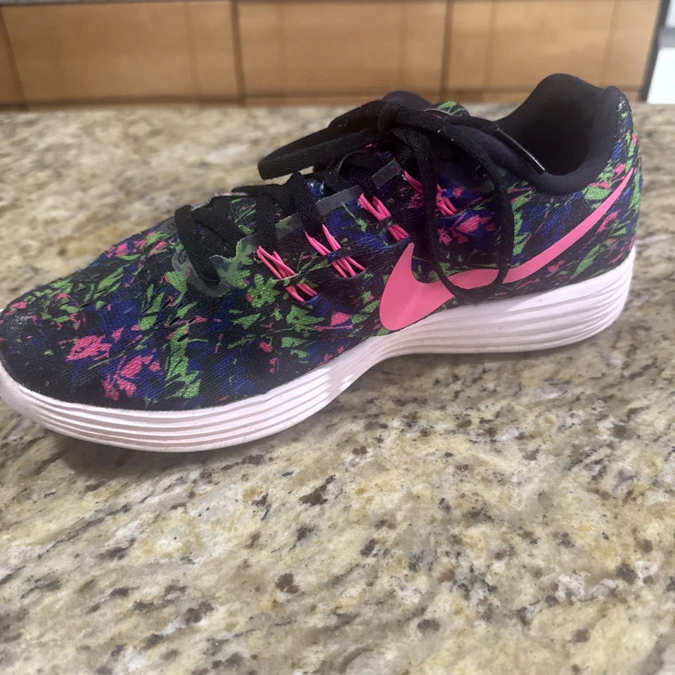 Mujer Nike Lunartempo 2 Floral Zapatos para Correr Talla 7 - 831419-006 Excelente Con. Foto 2 de 4