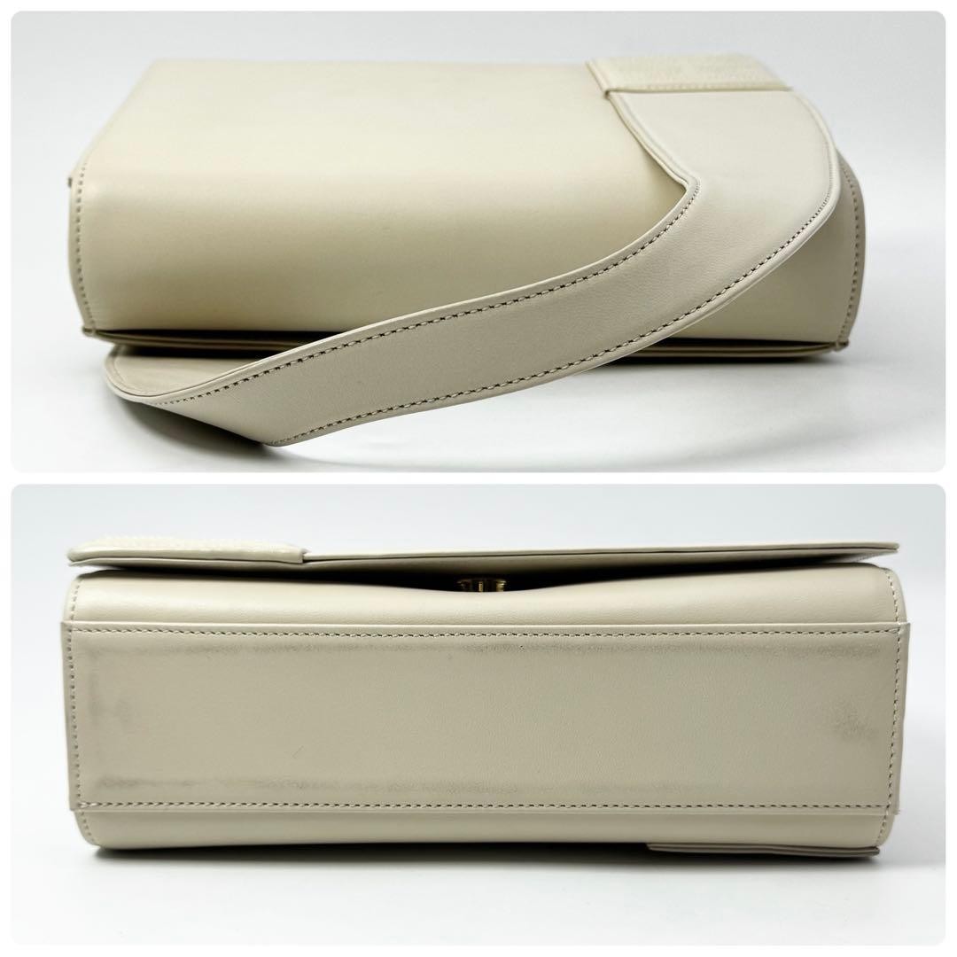 Givenchy Women’s Beige Leather One Handle Handbag Authentic Vintage thumbnail 8