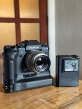 Fujifilm X-T3 with Fuji 35mm f2 lens, Battery Grip,  Batteries  Black, Mint 