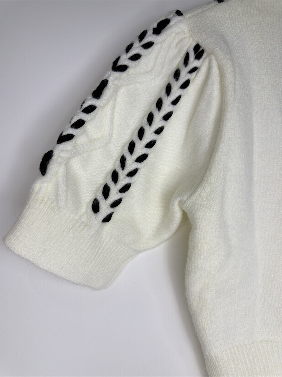 Commense Women’s Medium Contrast Binding Cable Kn… - image 14