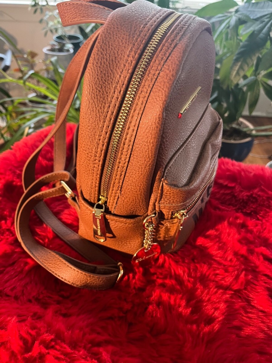 brown leather steve madden backpack Nylon Olive This backpack helps make getting organized stylish and cute. Steve Madden Brown Small PU
