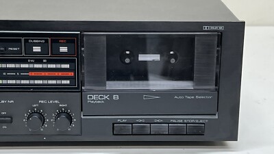 VINTAGE YAMAHA K-142 Natural Sound Stereo Double Cassette Deck