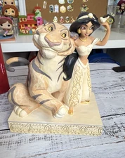 Disney Jim Shore White Woodland Jasmine "WONDROUS WISHES" New with Box