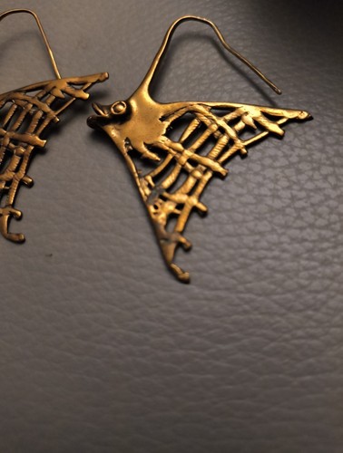 Vtg Hand Wrought Brass/ COPPER Modernist MCM Brutalist ANGEL/FISH EARRINGS - Picture 5 of 5