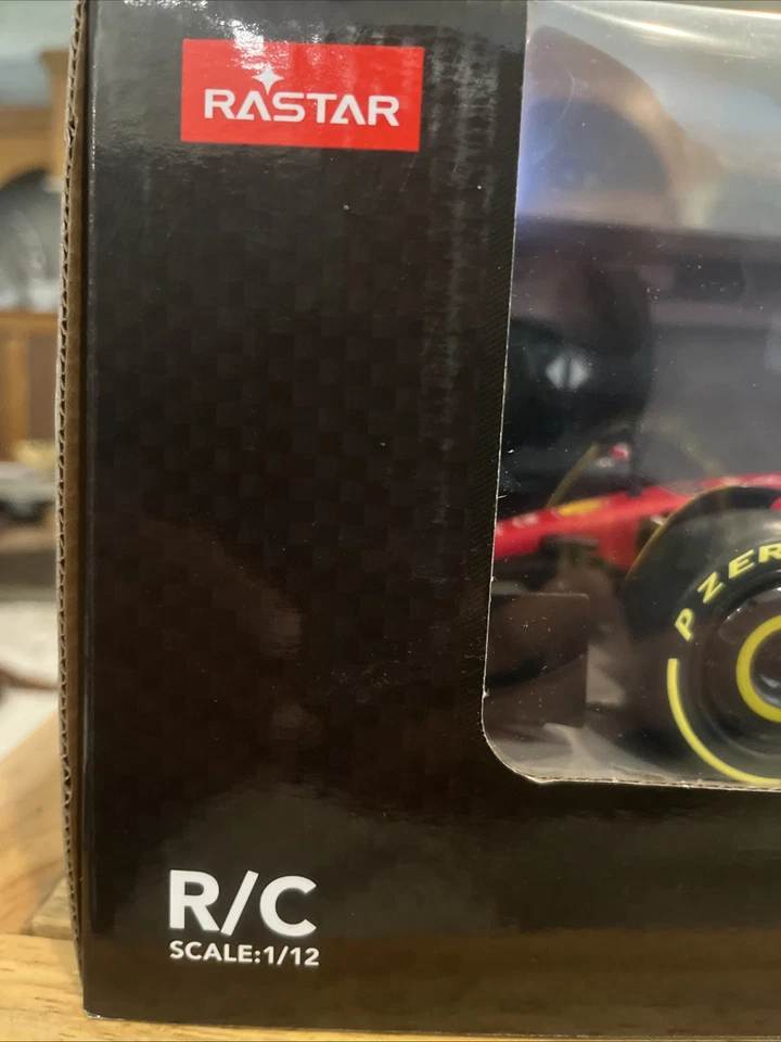 Rastar Ferrari F1-75 1/12 scale model Formula One remote control car - Image 3 of 3