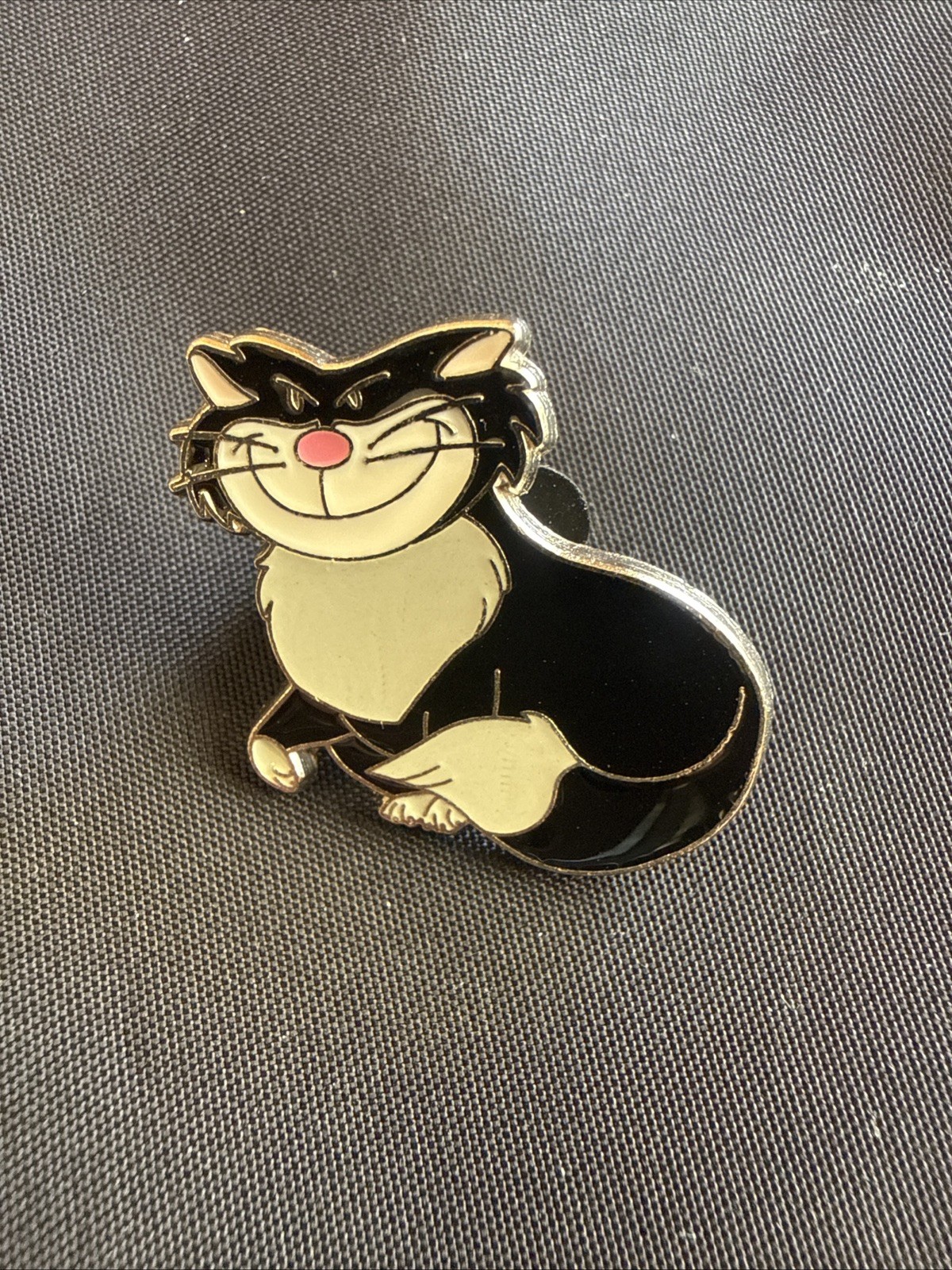 Cinderella Lucifer Cat Smile Individual Pin Disney Park Trading Pins ~ Brand New