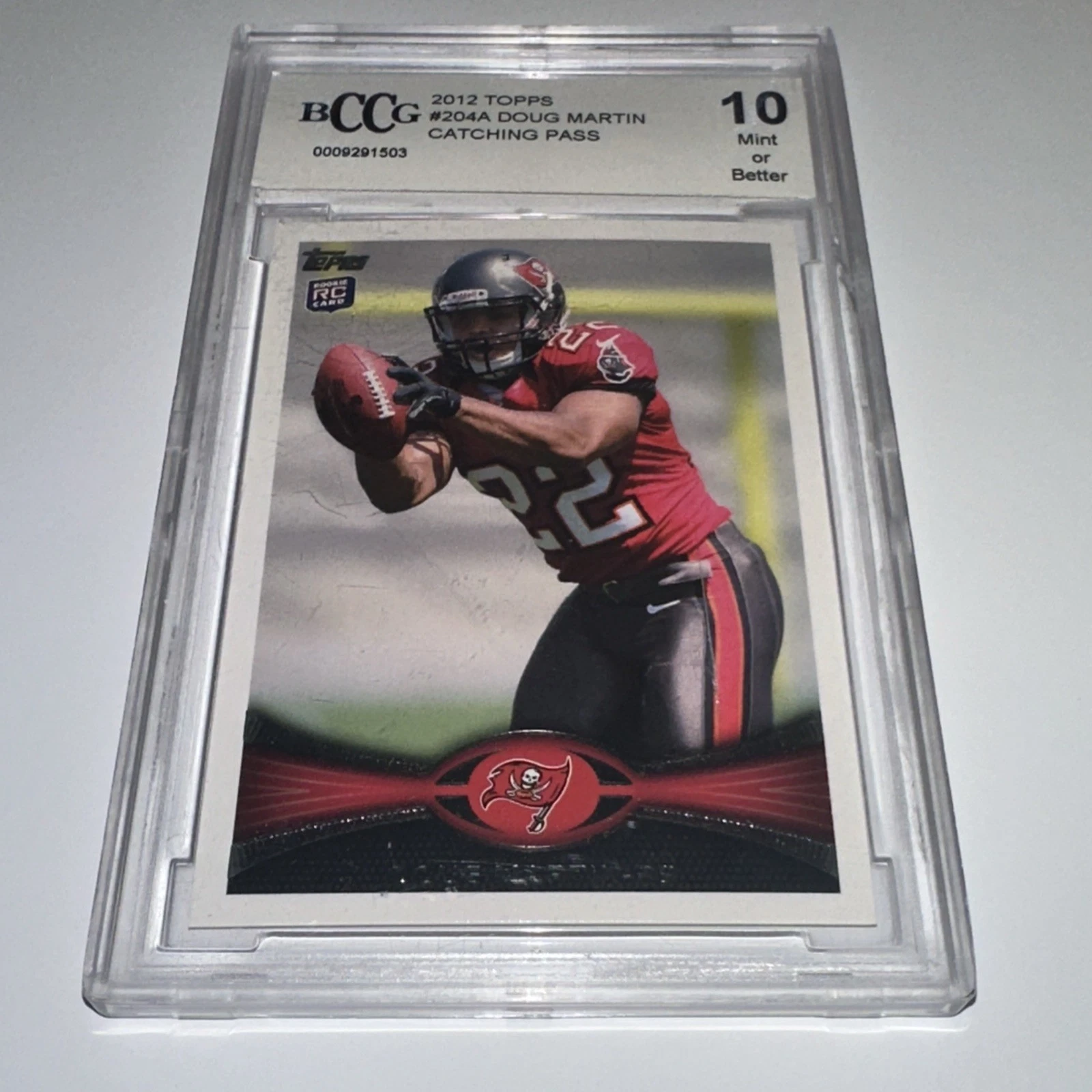 2012 Topps - Doug Martin #204 Both hands on ball (RC)
