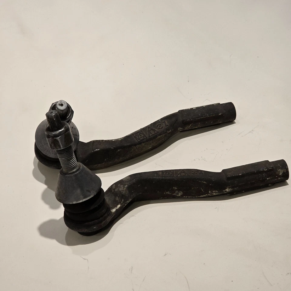 15-21 MERCEDES BENZ C300 W205 TIRANTES EXTERIORES DELANTEROS IZQUIERDO Y DERECHO OEM Foto 2 de 4