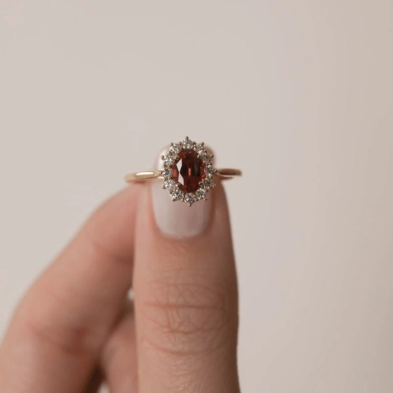 Anillo de boda Art Deco de plata 925 chapado en oro blanco granate natural corte ovalado Foto 3 de 4