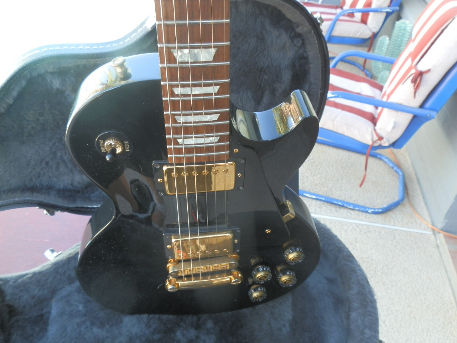 Picture 4 of 10