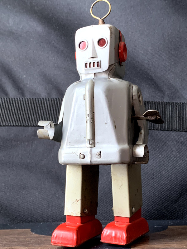 Sparky Robot, made by Yoshiya, Japan 1954 rare tin toy robot from the Golden Era