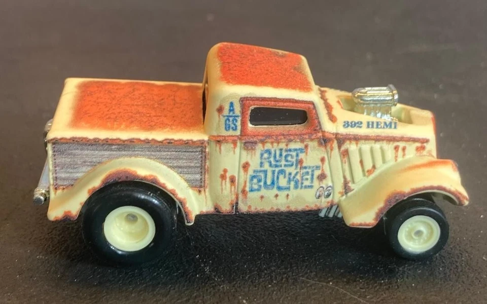 HOT WHEELS DRAG STRIP DEMONS 1933 WILLY's GASSER RUST BUCKET A/GS HEMI GASSER - Image 4 of 4
