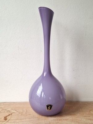 Schwedische Lindshammar Gunnar Ander JC Jones & Co Amethyst gefasste Glaskolbenvase