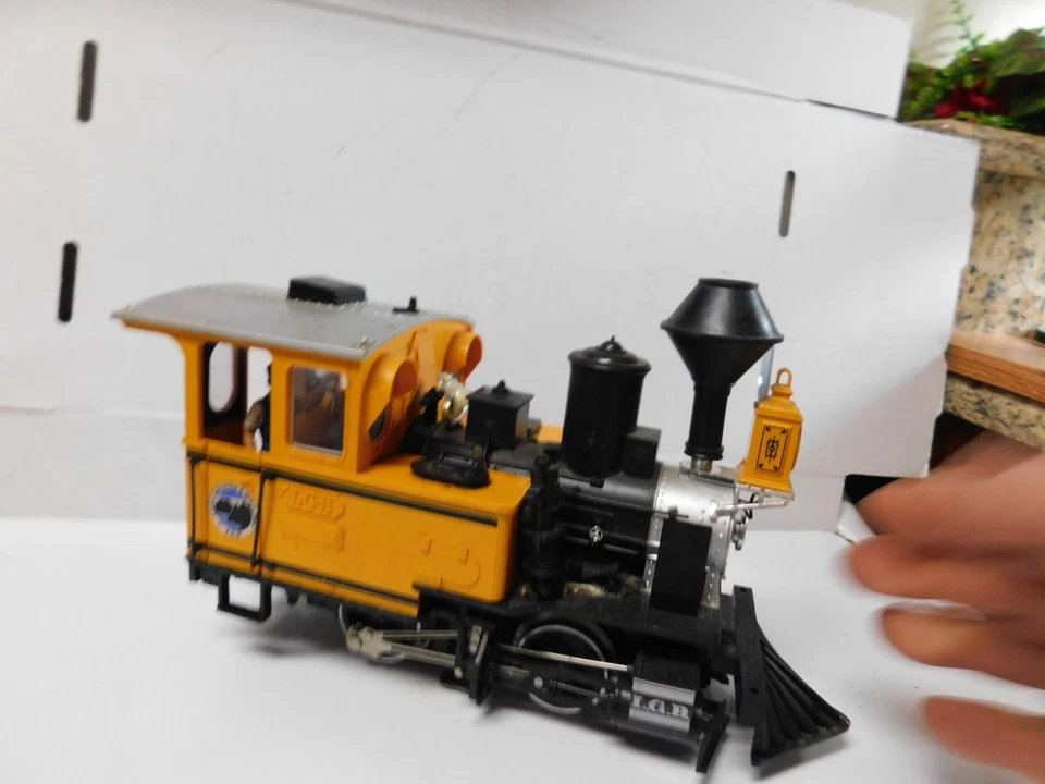 LGB G gauge Lake George & Boulder 0-4-0 and bobber caboose - Image 3 of 4