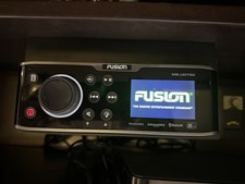 Fusion MS-UD 750 Marine stereo - works perfectly