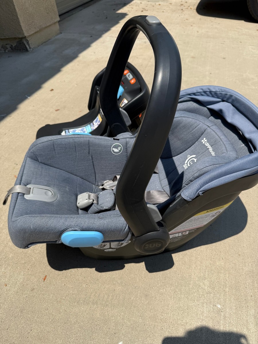 UPPAbaby MESA Infant CarSeat in Charcoal Melange/Merino Wool