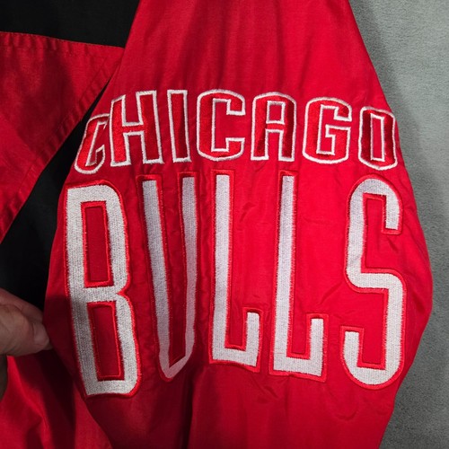 Vintage Chicago Bulls windbreaker Jacket Mens M Logo Athletic Sharktooth NBA 90s - Picture 6 of 15