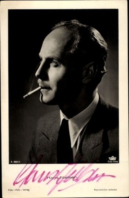 Ak Schauspieler Hans Nielsen, Portrait im Profil, Zigarette,... - 10915733