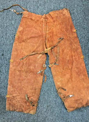 Chaps Adjustable for Welding, Adjustable Buttons Straps, Real Leather, Good Cond