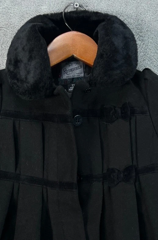 ROTHSCHILD Girls Black Princess Coat Size 3T Jacket Faux Fur Collar Velvet Bow - Image 2 of 4